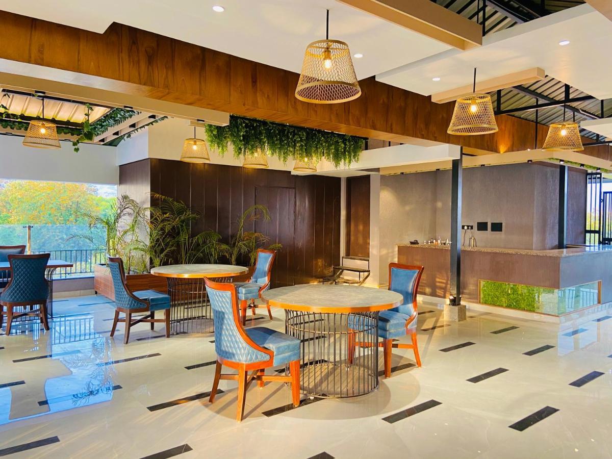 Aura Rooms Dehradun Buitenkant foto