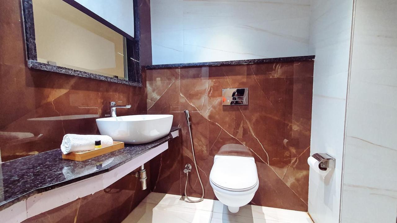 Aura Rooms Dehradun Buitenkant foto