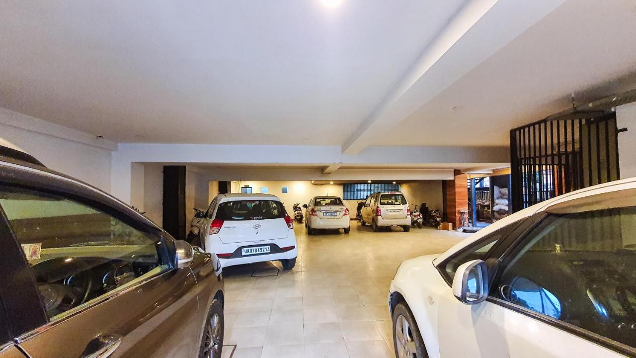 Aura Rooms Dehradun Buitenkant foto