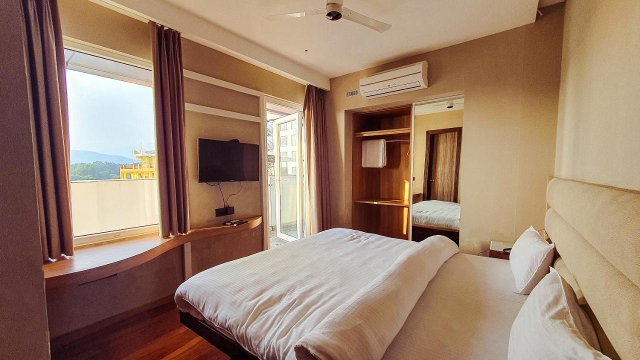 Aura Rooms Dehradun Buitenkant foto