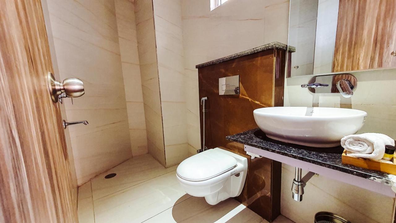 Aura Rooms Dehradun Buitenkant foto
