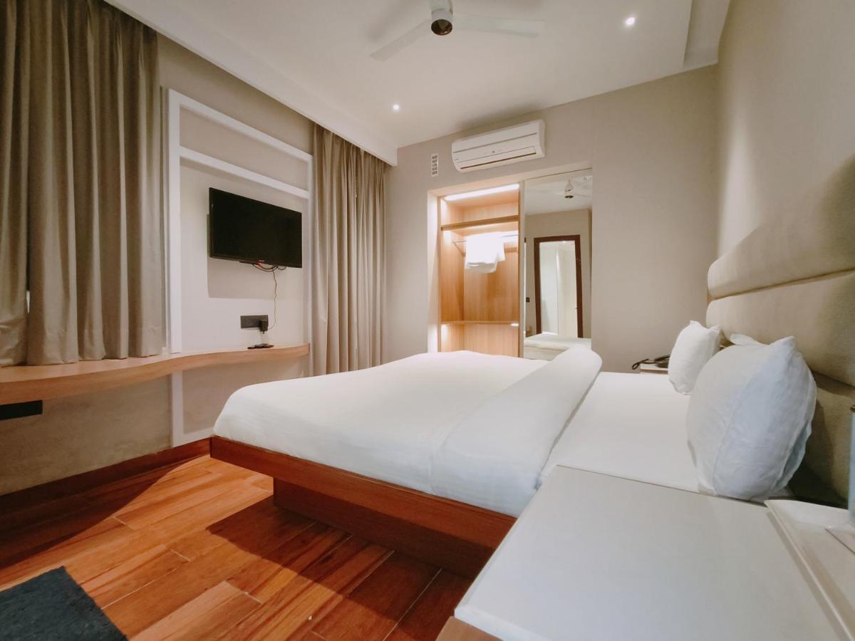Aura Rooms Dehradun Buitenkant foto